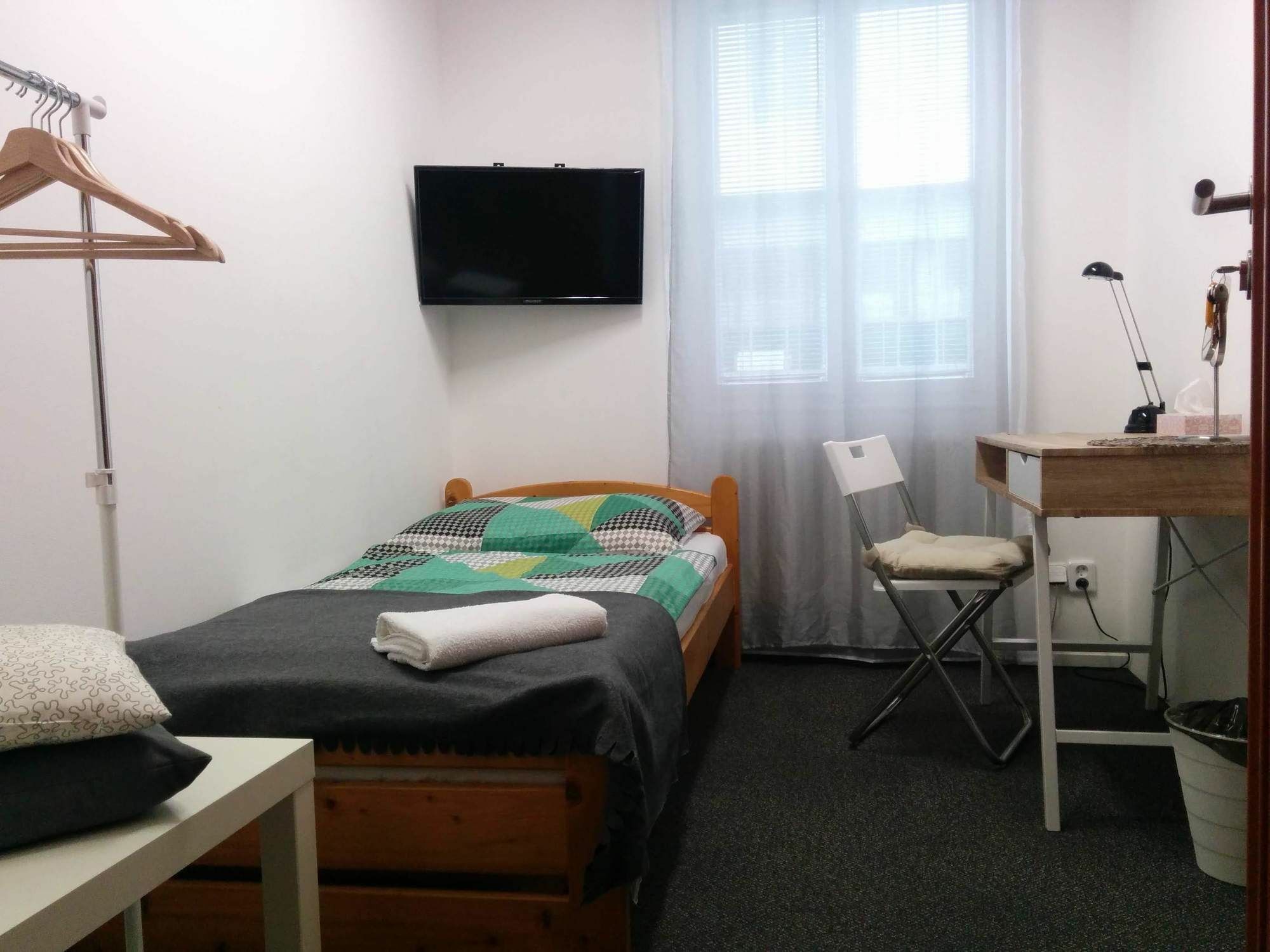 Quiet Courtyard Apartment Praag Buitenkant foto